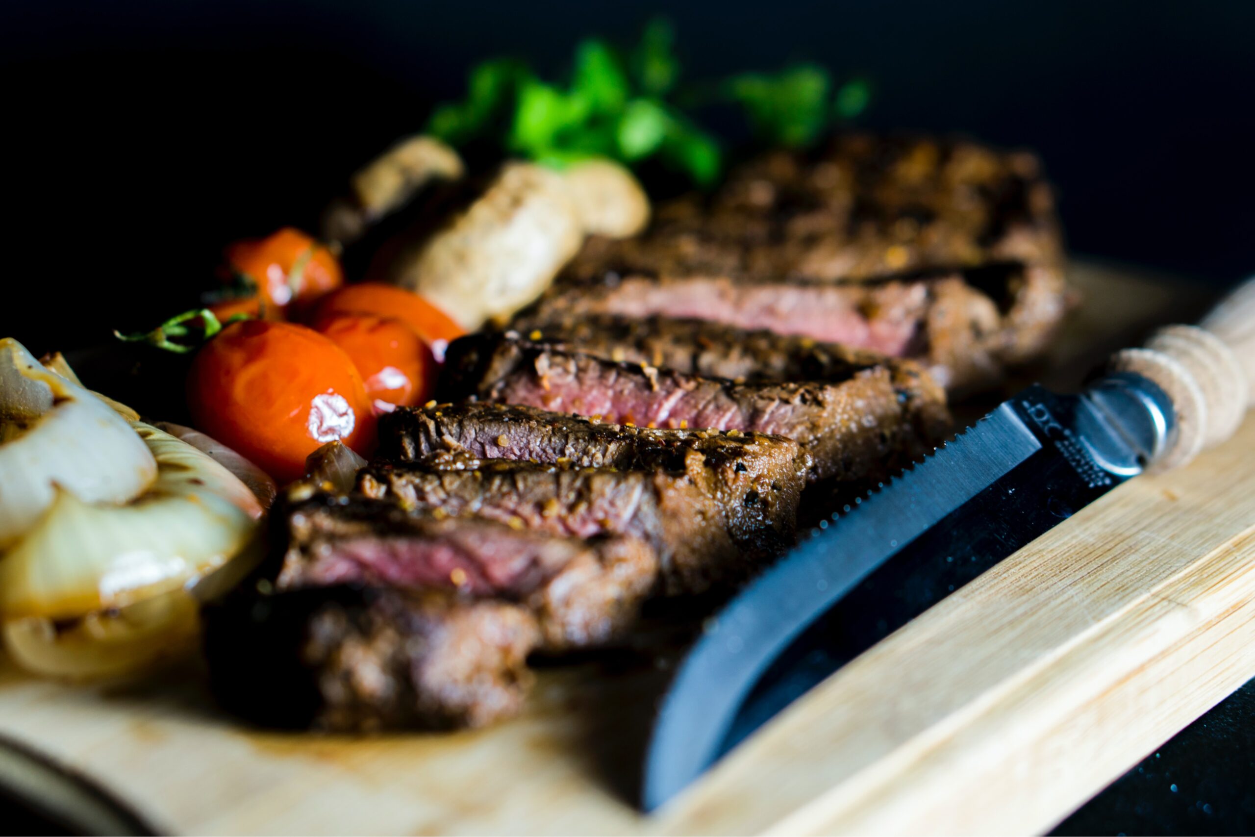 Best Steak Knife Set Under $100