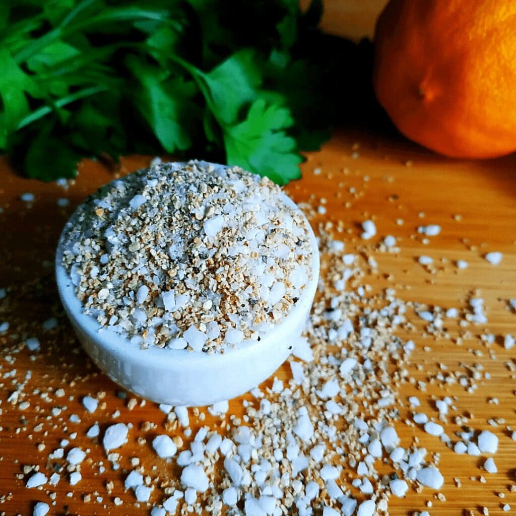 Last on our List of Spices is Lemon Pepper. A blend of Salt, Lemon Peel and Black Pepper. USe it for fish or poultry