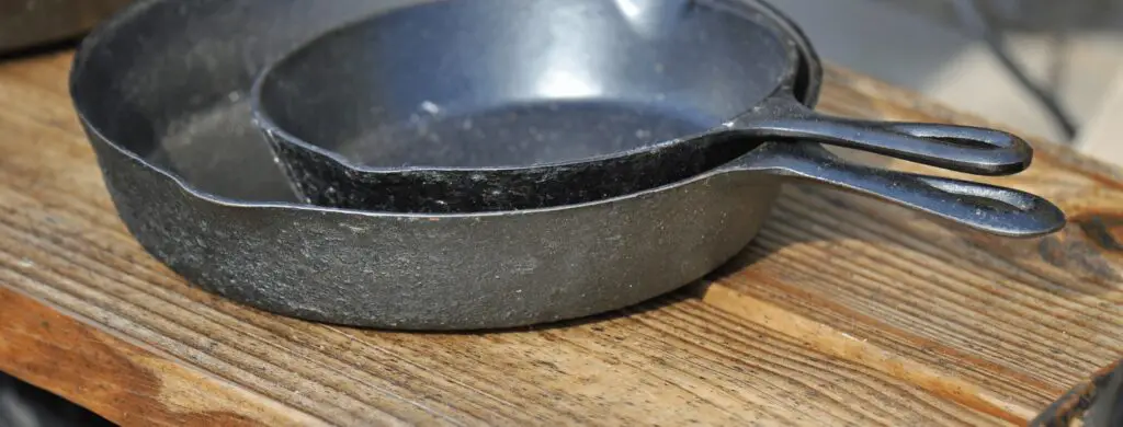How to clean cast iron after cooking? Three simple steps