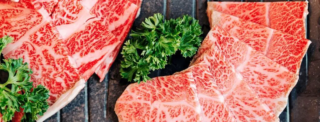 Wagyu slices in the article about the taste of Wagyu steaks